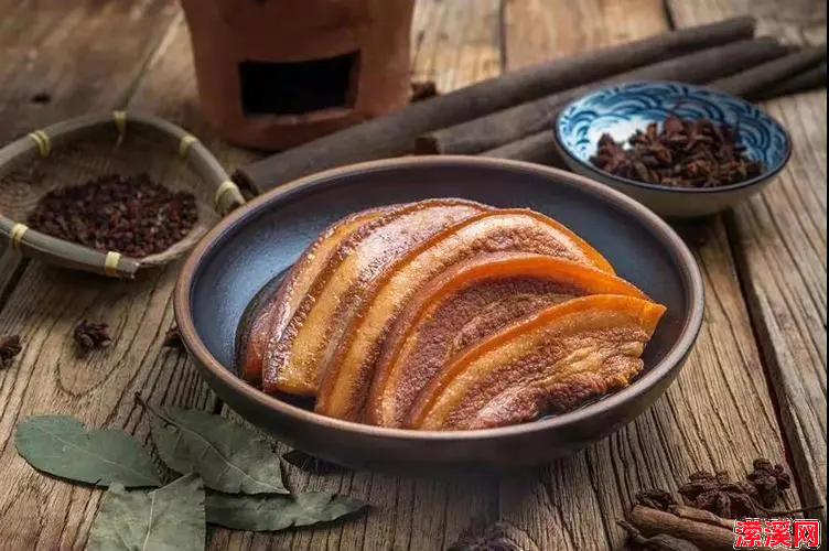 无论炖啥肉，只要锅里多加这“3味”调料，肉越炖越香，真实用