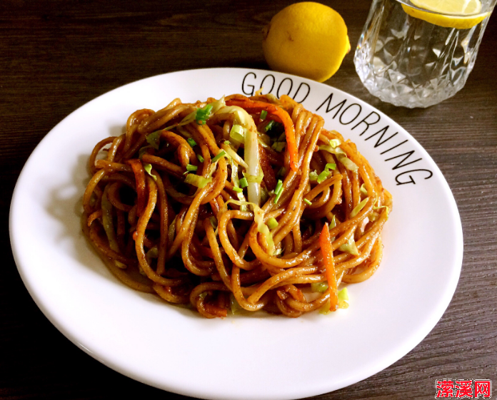 详解快手炒面如何挑选材料与烹饪技巧，值得收藏！