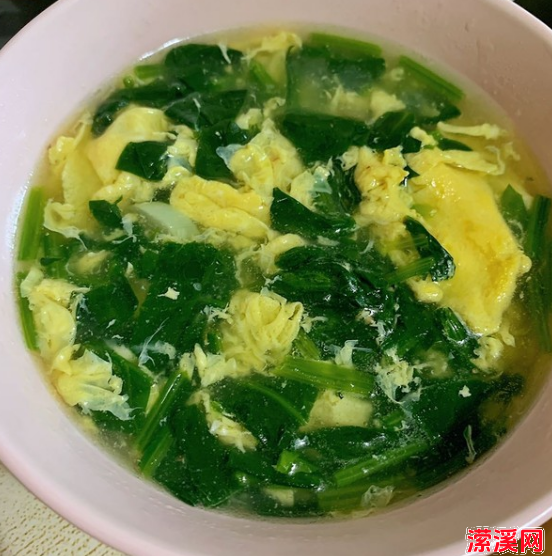 详细阅读:菠菜鸡蛋汤的家常做法,教你鲜嫩清淡的菠菜蛋汤 菠菜鸡蛋汤的家常做法,教你鲜嫩清淡的菠菜蛋汤