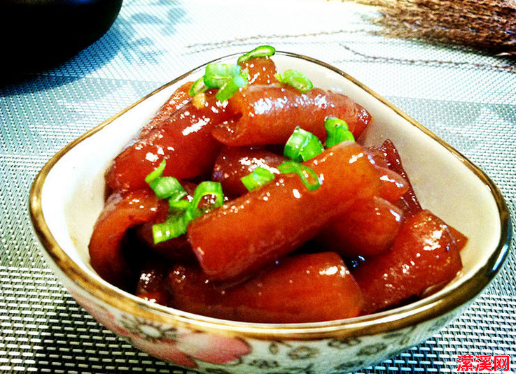 红烧猪皮的做法大全，连汤汁都不剩的红烧猪蹄这样做
