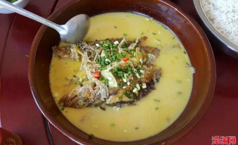 新鲜鳜鱼做怎么好吃，鲜活鳜鱼汤肉质细嫩洁白肥而不腻