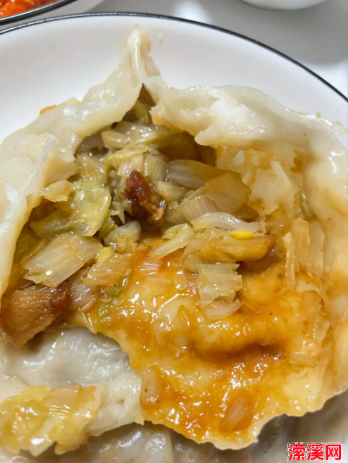 详细阅读:肉渣包子馅的做法大全窍门,油渣白菜包子馅怎么调 肉渣包子馅的做法大全窍门,油渣白菜包子馅怎么调