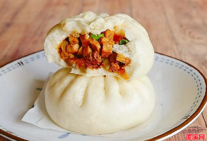 详细阅读:香辣豆腐包子的做法,比肉包还好吃的辣豆腐包 香辣豆腐包子的做法,比肉包还好吃的辣豆腐包