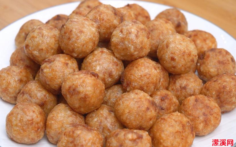 详细阅读:米饭炸丸子的做法大全,教你米饭的花样新吃法 米饭炸丸子的做法大全,教你米饭的花样新吃法