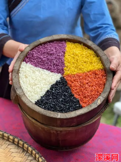 详细阅读:五色糯米饭怎么做好吃,传统五彩糯米饭的特色做法 五色糯米饭怎么做好吃,传统五彩糯米饭的特色做法