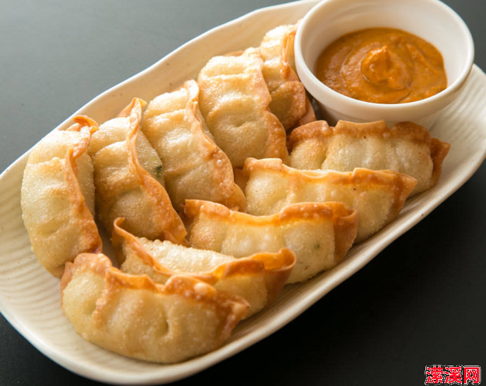 掌握这些窍门,轻松买到真白酒