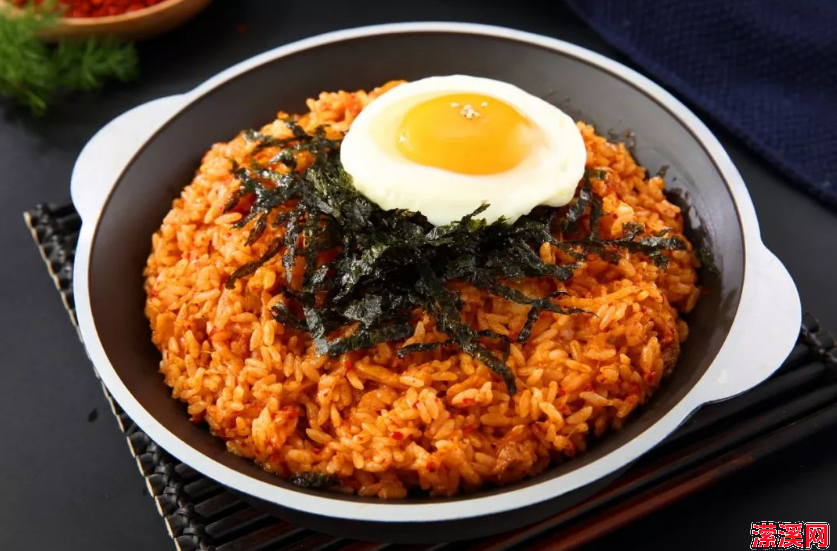 正宗泡菜炒饭的做法，泡菜炒饭怎么做才好吃