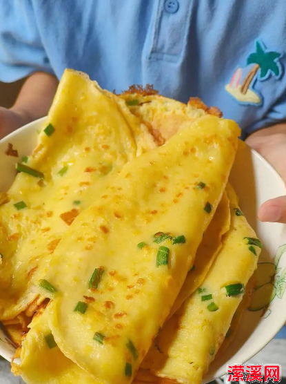 详细阅读:鸡蛋饼的制作方法与步骤,史上最好吃的早餐鸡蛋饼做法 鸡蛋饼的制作方法与步骤,史上最好吃的早餐鸡蛋饼做法