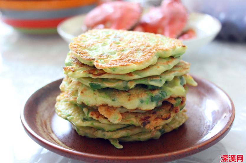 详细阅读:煎葫芦饼的家常做法大全,这样的葫芦饼保准你味蕾爆炸 煎葫芦饼的家常做法大全,这样的葫芦饼保准你味蕾爆炸