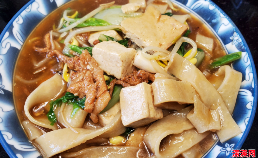 详细阅读:杂烩焖饼怎么做好吃,杂烩焖饼这样做每次都吃个精光 杂烩焖饼怎么做好吃,杂烩焖饼这样做每次都吃个精光