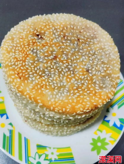 米饼的做法大全，又香又脆的芝麻米饼这样做