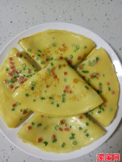 牛奶鸡蛋饼的做法大全，5分钟搞定松软可口的鸡蛋饼