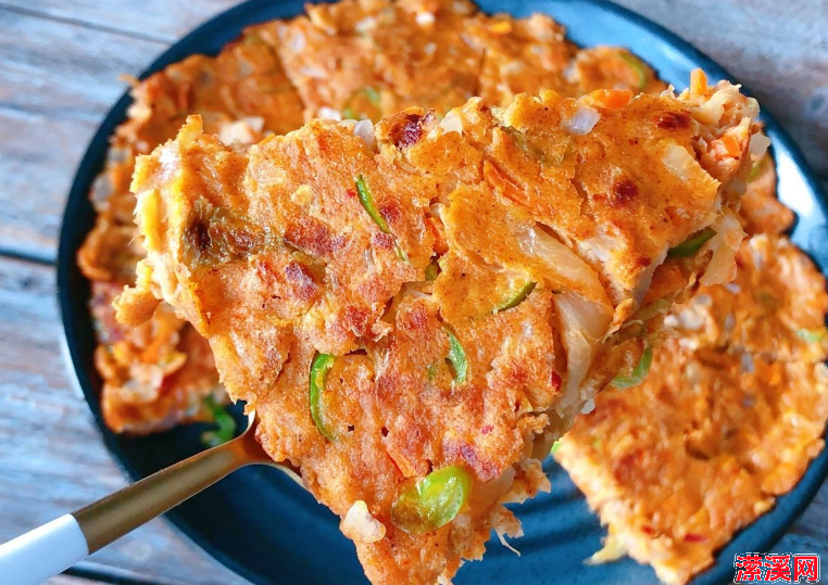 泡菜饼的做法大全，吃几个都不过瘾的韩式泡菜饼