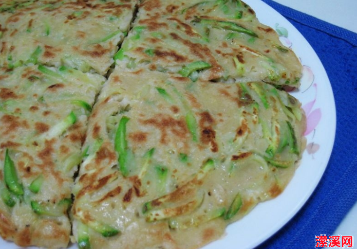 详细阅读:西葫芦丝饼的做法大全,手把手教你西葫芦饼的家常做法 西葫芦丝饼的做法大全,手把手教你西葫芦饼的家常做法