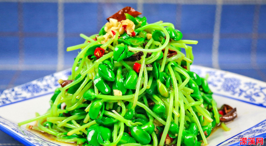 详细阅读:简单又美味的小炒豌豆苗,清香翠绿 简单又美味的小炒豌豆苗,清香翠绿