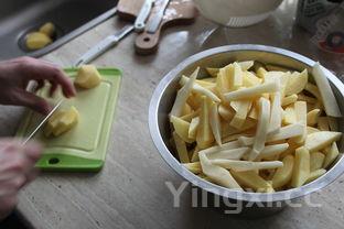 鲜土豆炸薯条的做法,自己买土豆来炸薯条怎么做才好吃