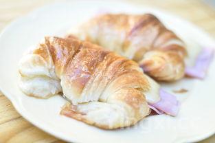 如何熬肉皮冻的做法,如何熬肉皮冻的做法视频