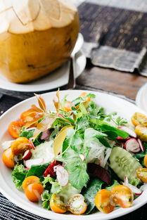 喉咙发炎的小孩能喝白酒吗