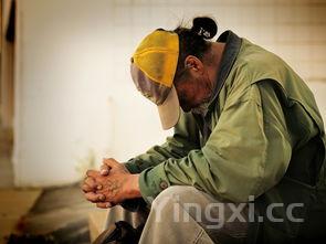 人去世后擦白酒的缘由探究