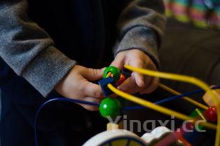 松花蛋是怎么做的,松花蛋怎么做的全过程