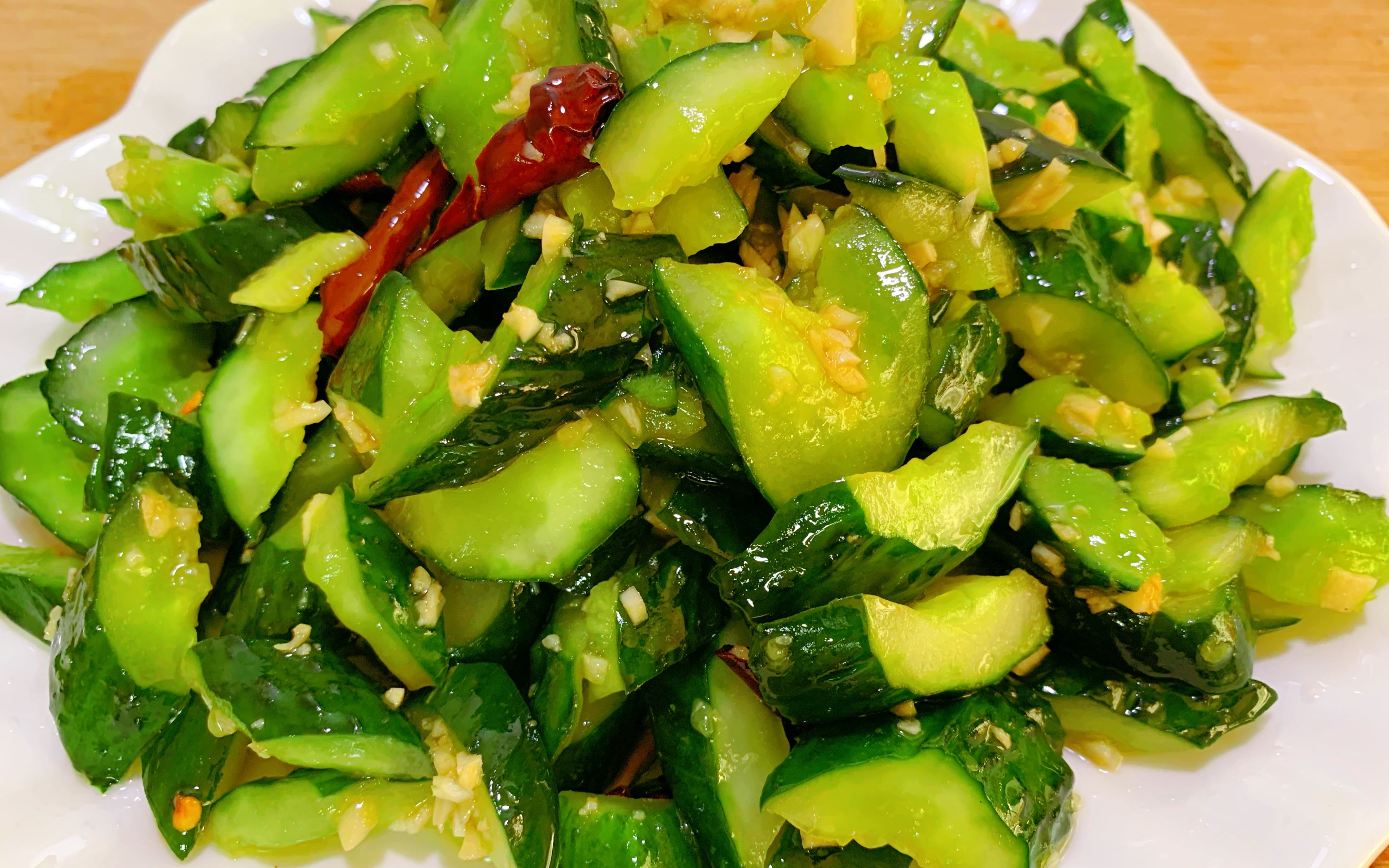 家常凉拌黄瓜的做法简单,家常凉拌黄瓜的做法