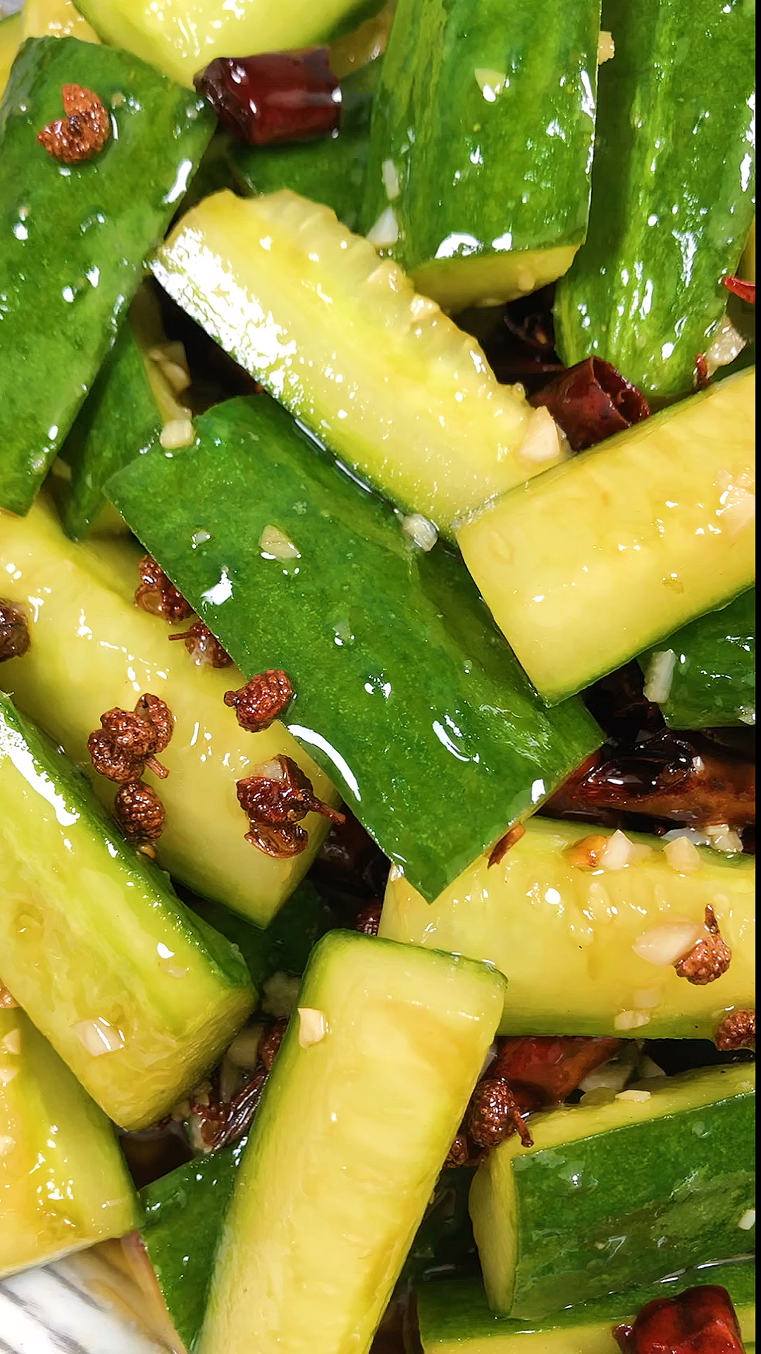 家常凉拌黄瓜的做法简单,家常凉拌黄瓜的做法